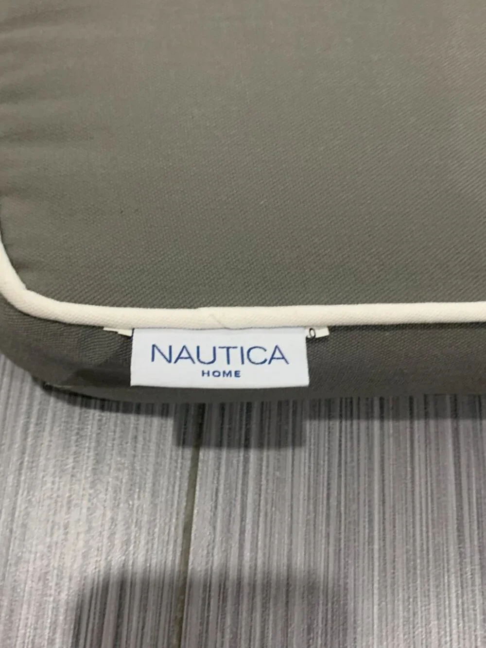 Nautica Home Gray Bench Cushion 46x17x2.5 Indoor Window Seat Pad with Ties EUC